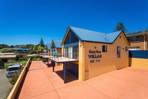 Snug Cove Villas - Surfers Gold Coast 0