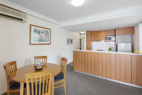 Waldorf Waitara Residential Apartments - Surfers Gold Coast 3