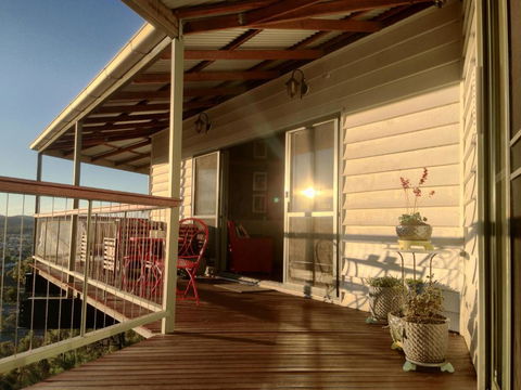 Eagles Nest - Surfers Gold Coast 1