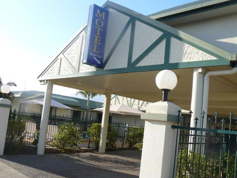Carriers Arms Hotel - Surfers Gold Coast 2