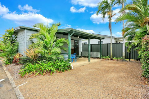 BIG4 Cane Village Holiday Park - Surfers Gold Coast 6