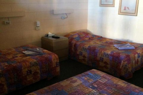 Burdekin Motor Inn - Surfers Gold Coast 5