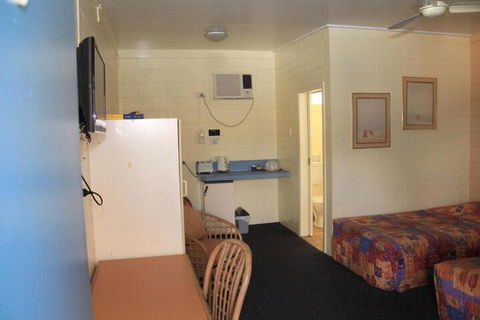 Burdekin Motor Inn - Surfers Gold Coast 4