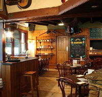 Railway Hotel - Surfers Gold Coast