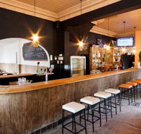 The Bridge Hotel - Surfers Gold Coast