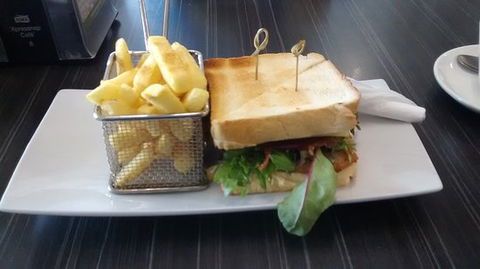 Cafe L'Attitude - Surfers Gold Coast 0