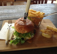 Doc Yarrum Cafe - Surfers Gold Coast