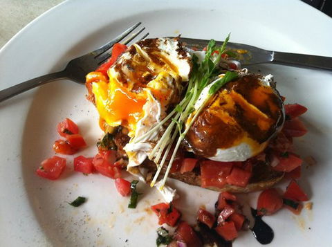 Katipo Coffee House Deluxe - Surfers Gold Coast 0