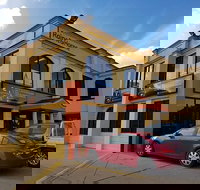 Grill And Bare Cafe Restaurant - Surfers Gold Coast