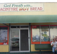 MacIntyre Hot Bread Shop - Surfers Gold Coast
