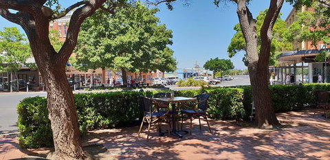 Roasted Kombi - Surfers Gold Coast 0