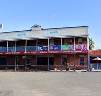 The Railway Hotel - Surfers Gold Coast