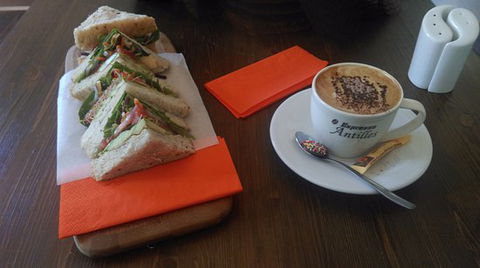 Michaels Cafe - Surfers Gold Coast 0