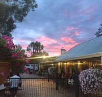 Old Canberra Inn - Surfers Gold Coast