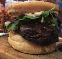 Kiama Inn Hotel - Surfers Gold Coast