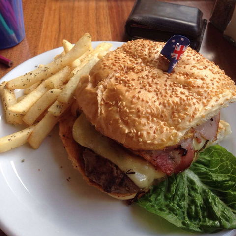 The Red Parrot Cafe - Surfers Gold Coast 0