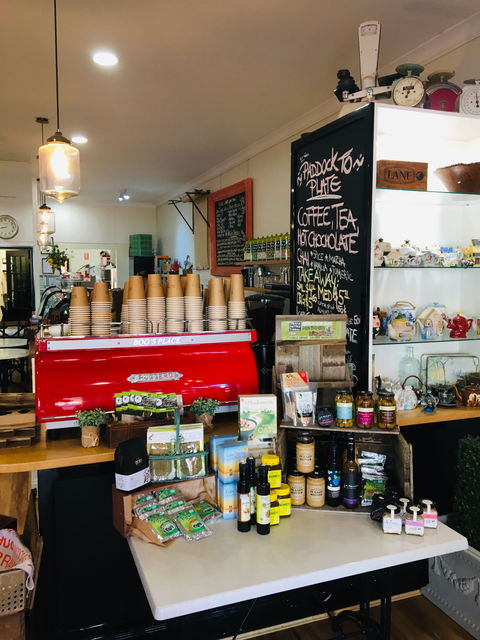 Boo's Place Cafe & Provedore - Surfers Gold Coast 1