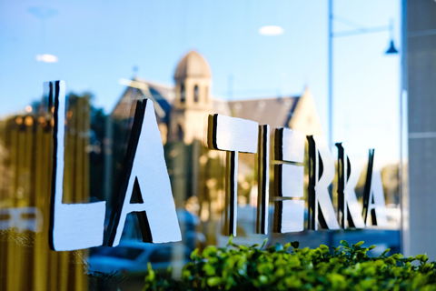 La Tierra Restaurant & Bar - Surfers Gold Coast 1
