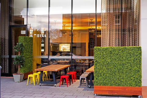 La Tierra Restaurant & Bar - Surfers Gold Coast 2