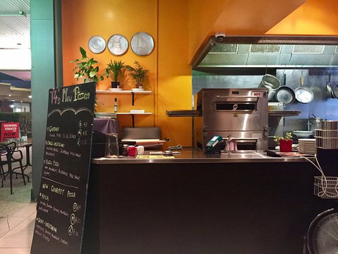 T4's Gourmet Pizza & Pasta - Surfers Gold Coast 0