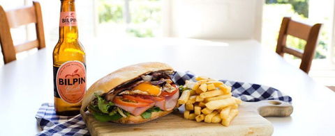 Barracks Bar - Crowne Plaza Hawkesbury Valley - Surfers Gold Coast 0