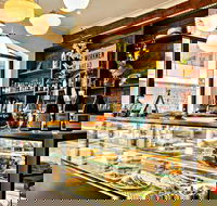 Cliftons on High - Surfers Gold Coast