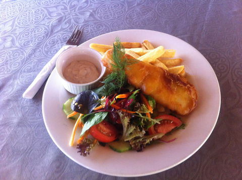 Riverside Bar And Restaurant: Mount Seaview Resort - Surfers Gold Coast 1