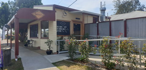 The West End Store Wauchope - Surfers Gold Coast 0