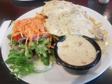 La Famiglia - Surfers Gold Coast 0