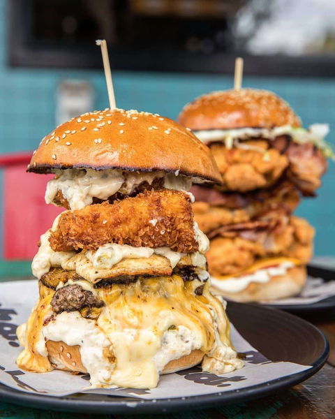 PHAT Pizza And Burger Bar - Surfers Gold Coast 0