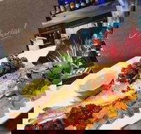 Social Dining - Surfers Gold Coast