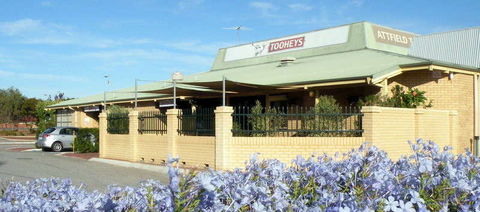 Attfield Tavern - Surfers Gold Coast 0