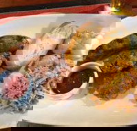 Rustik Caf Wine Bar - Surfers Gold Coast