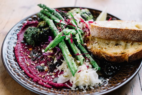 Udder & Hoe - Surfers Gold Coast 1