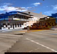 Harts Takeaway/Junction Hotel Peterborough - Surfers Gold Coast