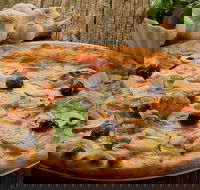 Alex's Pizza - Surfers Gold Coast
