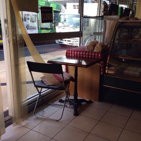 MJ Select Bakery - Surfers Gold Coast 0