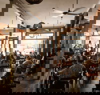 Uneke Lounge - Surfers Gold Coast