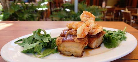 Beerwah Hotel - Surfers Gold Coast 0