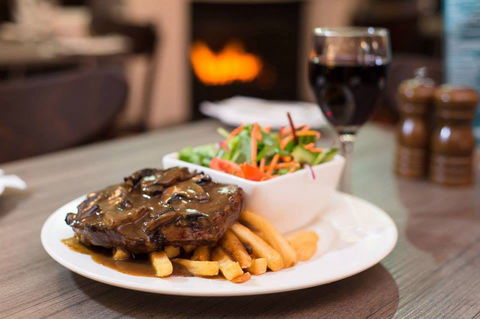 Albion Hotel - Cottesloe - Surfers Gold Coast 0