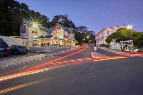 Bushman's - Surfers Gold Coast 0