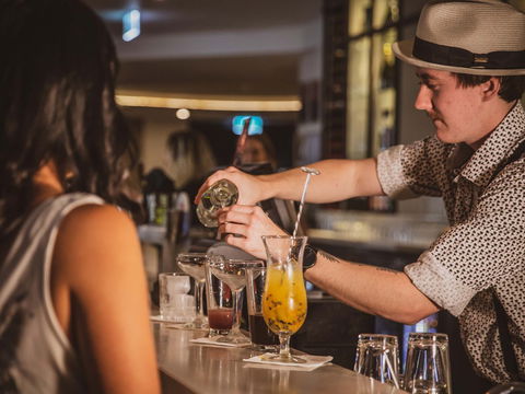 Jimmy's Bar And Lounge - Surfers Gold Coast 1