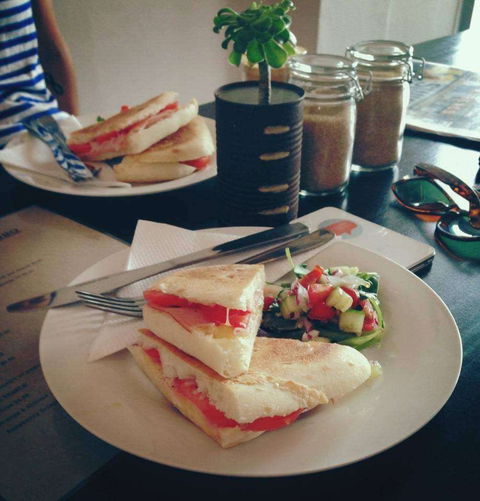 Side Pocket Espresso - Surfers Gold Coast 0