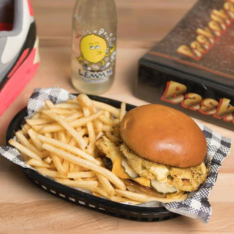4 Ounces Burger Co - Alexandria - Surfers Gold Coast 0