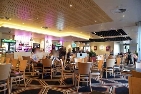 Angle Vale Tavern - Surfers Gold Coast 0