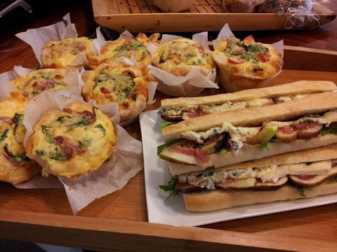 Red Bird - Surfers Gold Coast 0