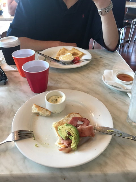 Zen Coffee Lounge - Surfers Gold Coast 2