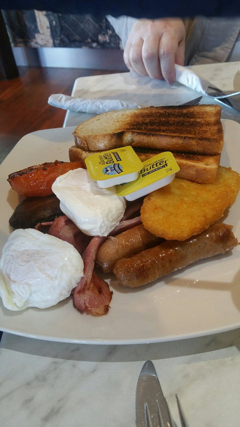 Zen Coffee Lounge - Surfers Gold Coast 3