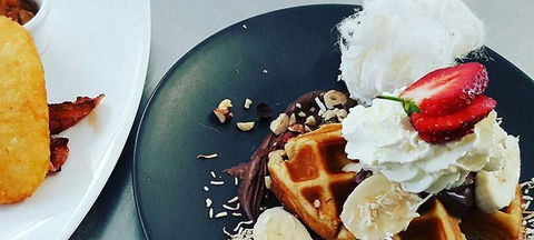 Blue Jay Cafe - Surfers Gold Coast 2