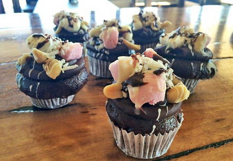 Blue Jay Cafe - Surfers Gold Coast 6